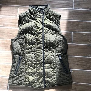 EUC Banana Republic Olive Field Vest